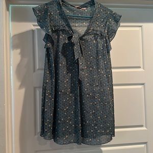 Bird maternity shirt